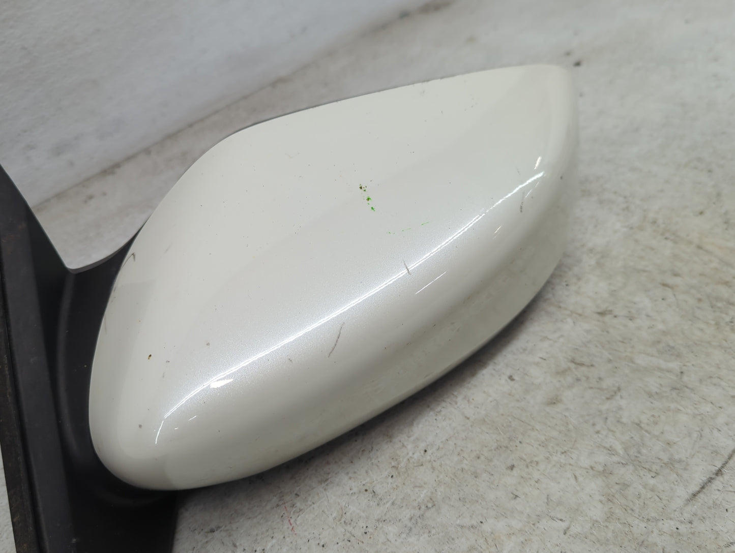 2013-2018 Nissan Altima Driver Side View Mirror - Left Door Mirror OEM Used - Oemusedautoparts1.com