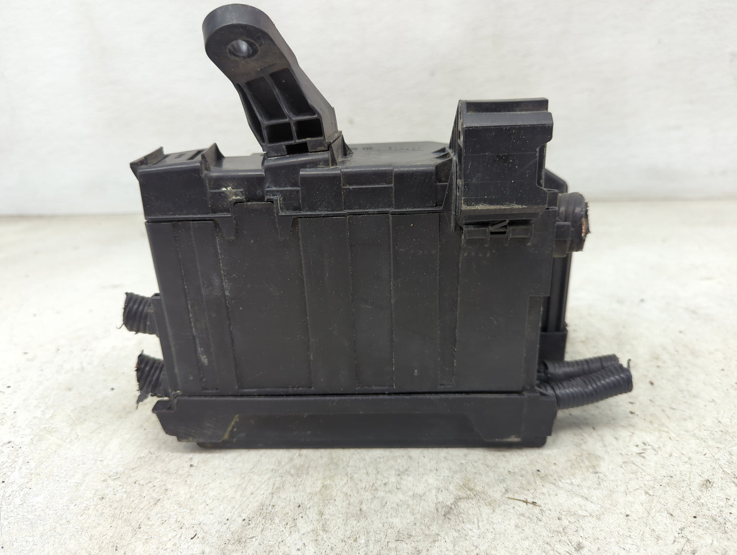 2015 Nissan Altima Fusebox Fuse Box Panel Relay Module Fits OEM Used Auto Parts - Oemusedautoparts1.com