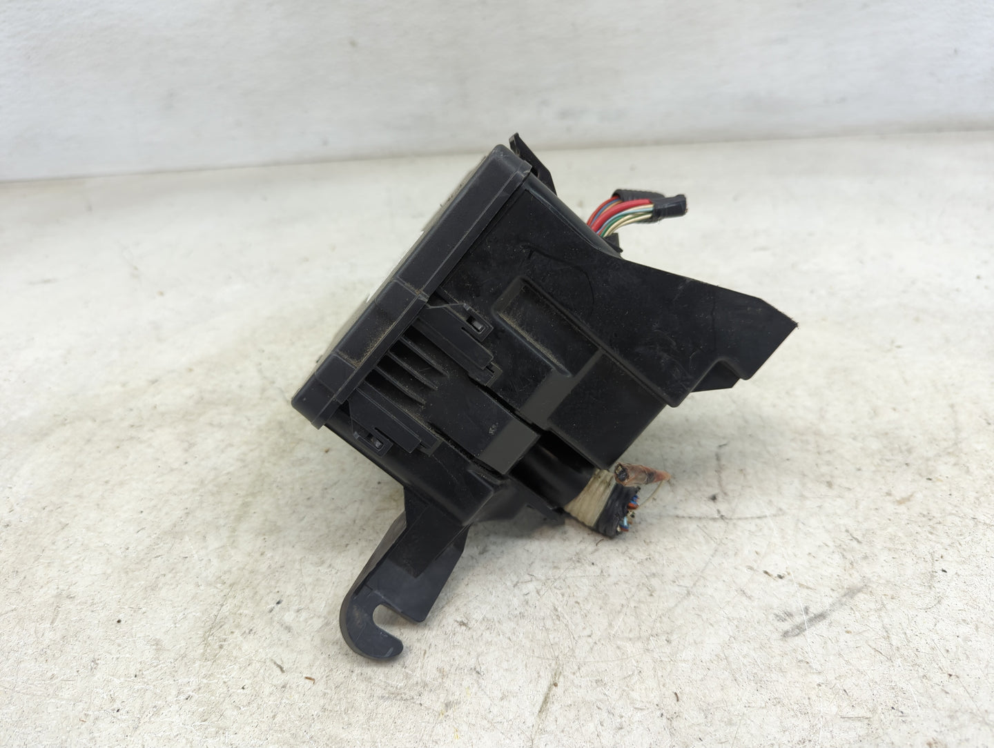 2015 Nissan Altima Fusebox Fuse Box Panel Relay Module Fits OEM Used Auto Parts - Oemusedautoparts1.com