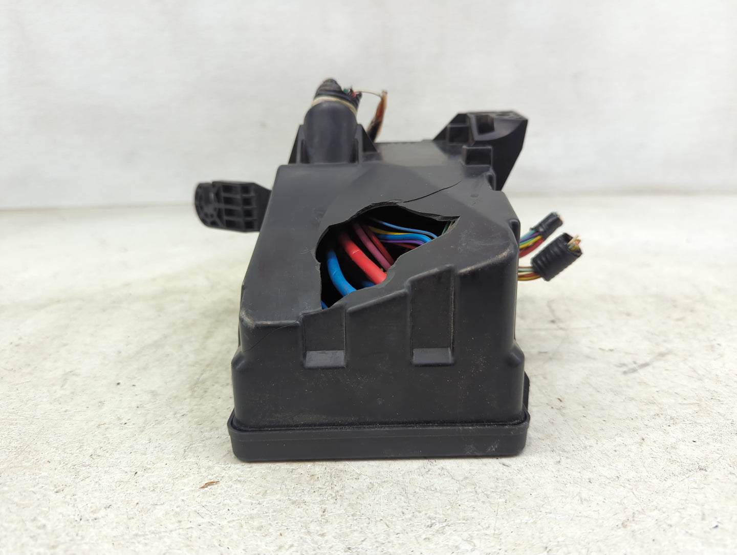 2015 Nissan Altima Fusebox Fuse Box Panel Relay Module Fits OEM Used Auto Parts - Oemusedautoparts1.com
