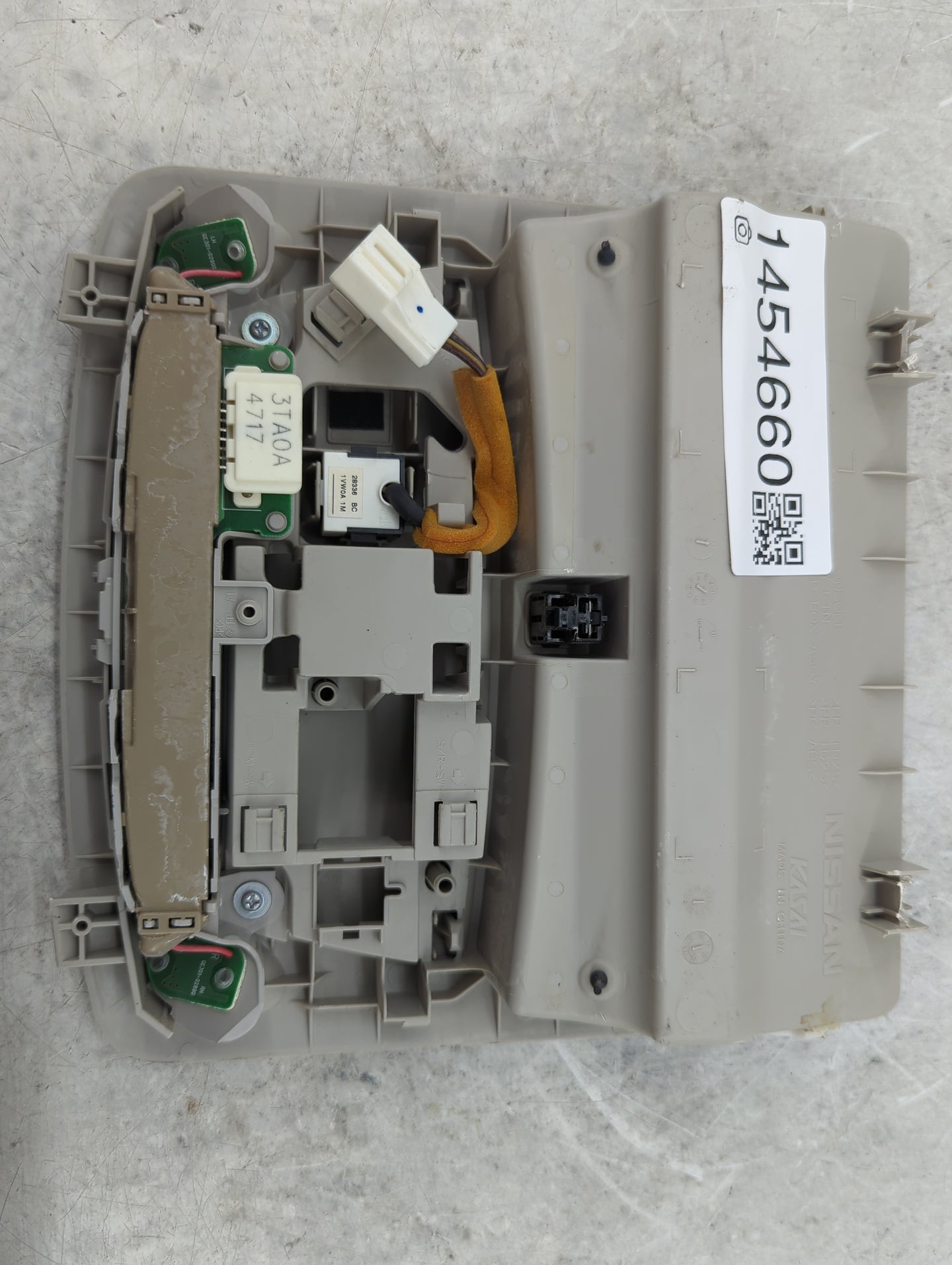 2015 Nissan Altima Overhead Console W/rear Climate Control Tan - Oemusedautoparts1.com