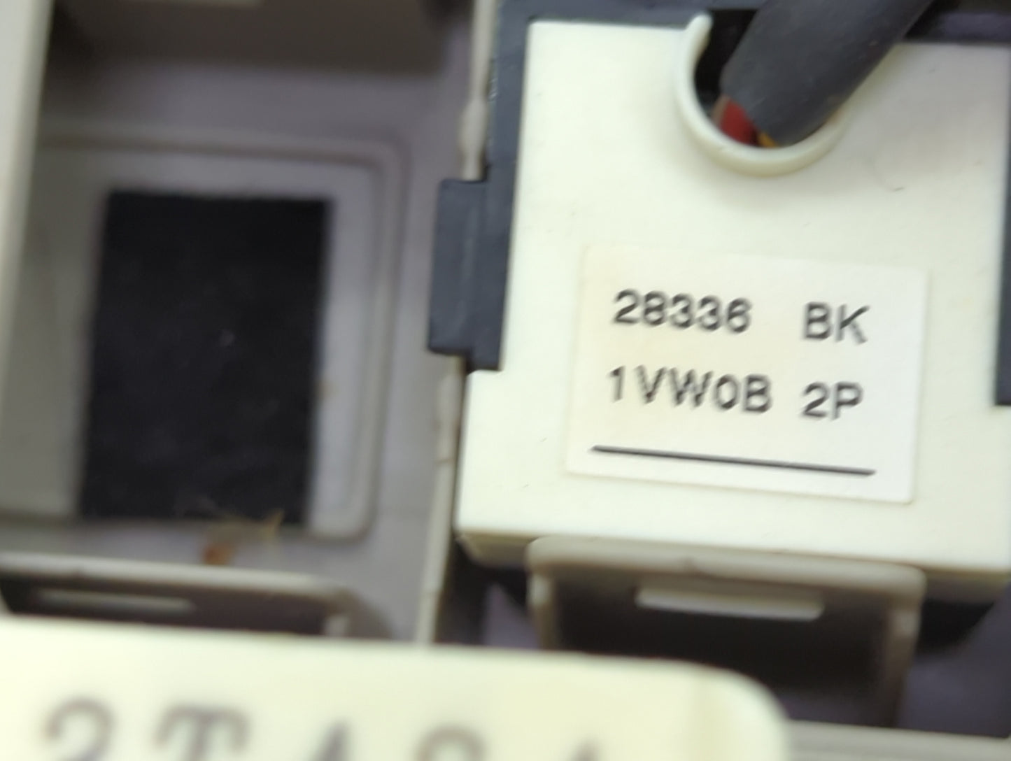 2015 Nissan Altima Overhead Roof Console - Oemusedautoparts1.com