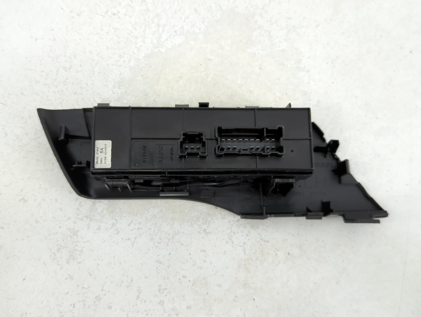 2013-2018 Nissan Altima Master Power Window Switch Replacement Driver Side Left P/N:25401 3TA5A Fits OEM Used Auto Parts - O