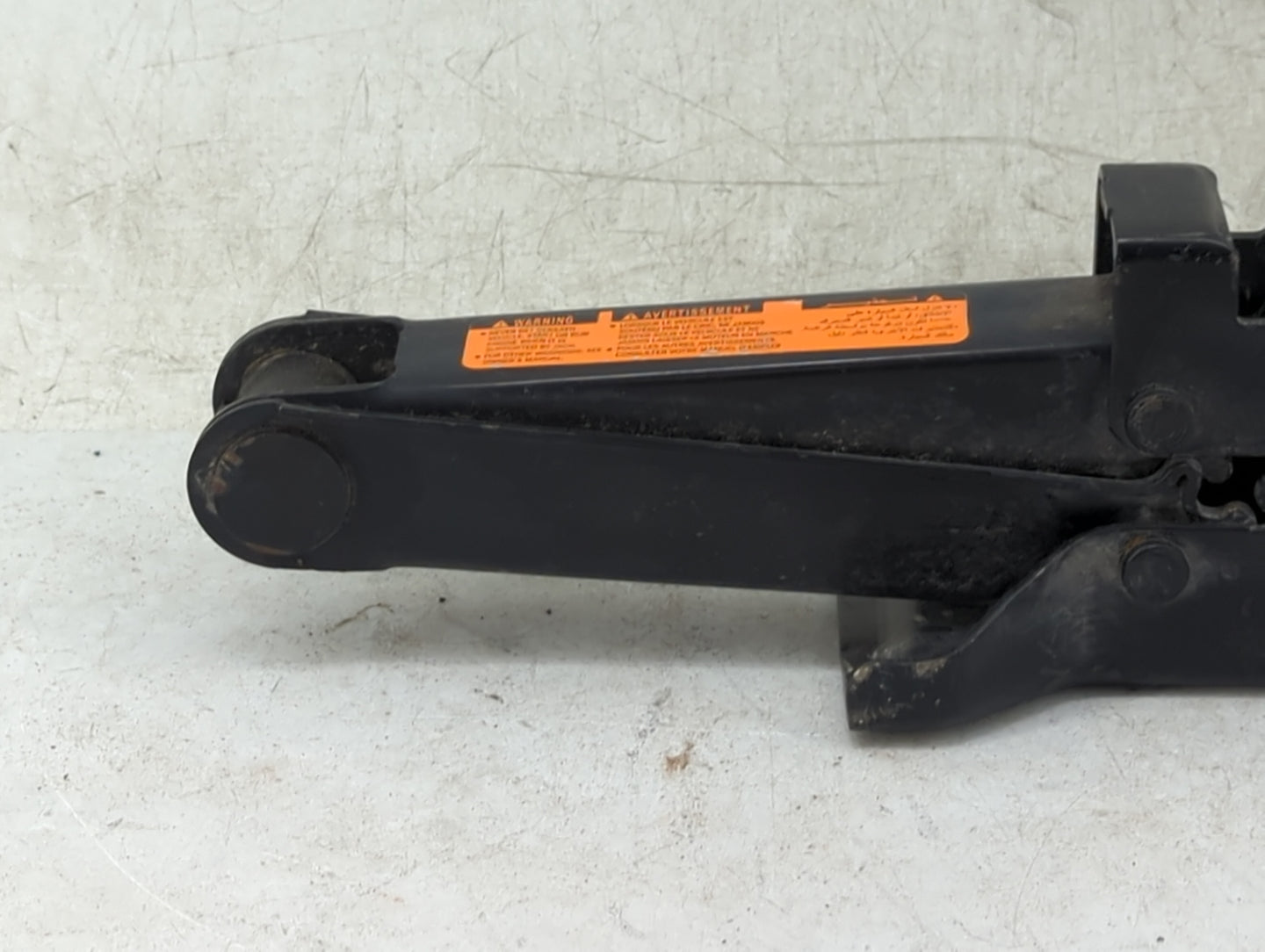 2015 Nissan Altima Spare Scissor Car Jack 1460281 - Oemusedautoparts1.com