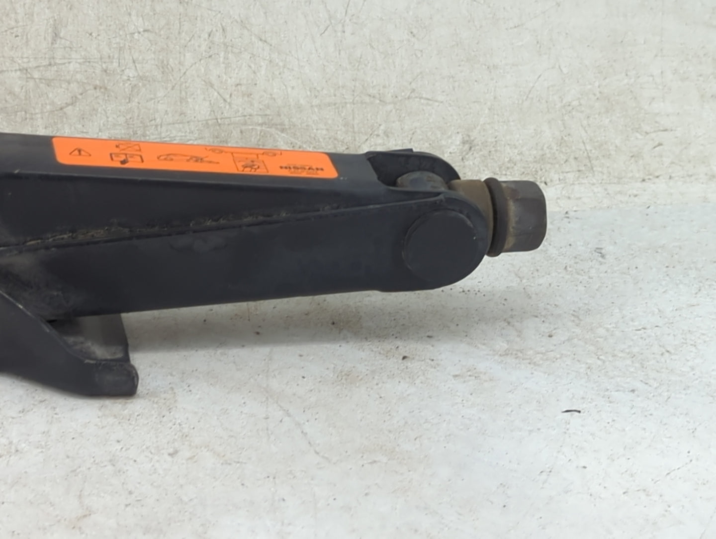 2015 Nissan Altima Spare Scissor Car Jack 1460281 - Oemusedautoparts1.com