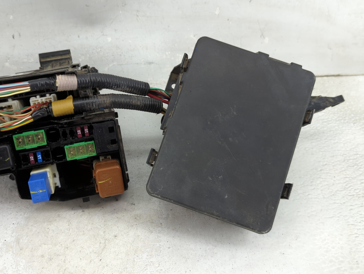 2015 Nissan Altima Fusebox Fuse Box Panel Relay Module Fits OEM Used Auto Parts - Oemusedautoparts1.com