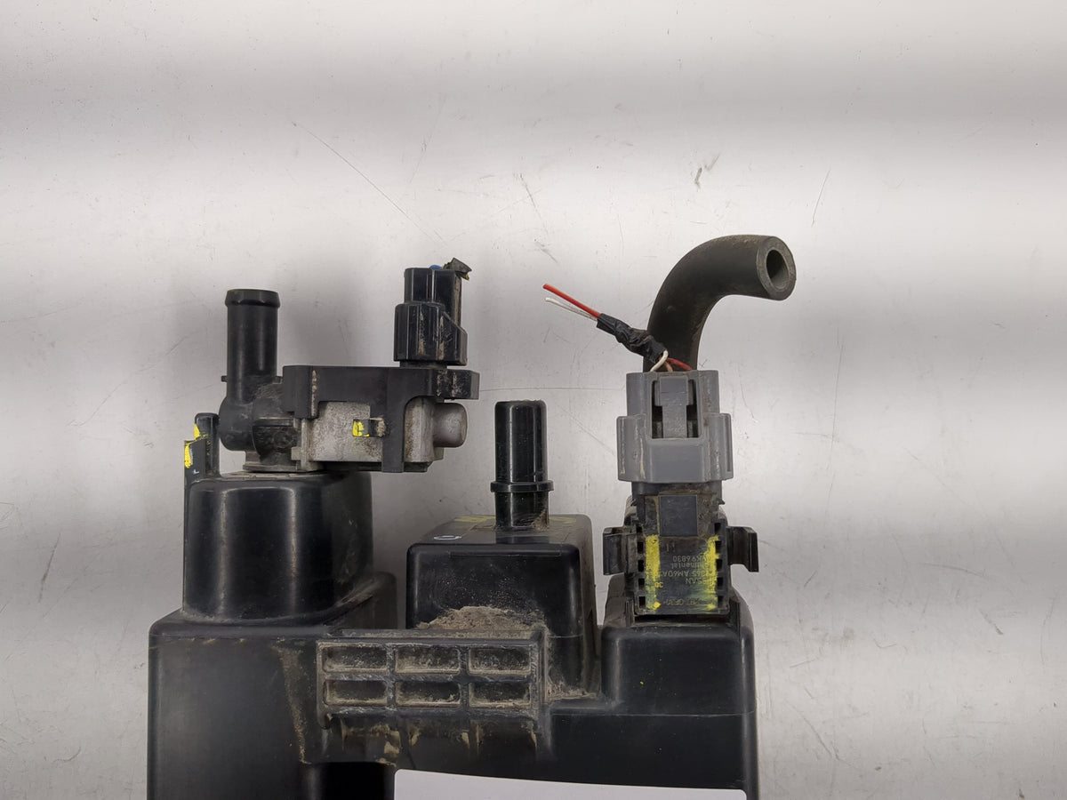 2015 Nissan Altima Fuel Vapor Charcoal Canister 1461869 - Oemusedautoparts1.com