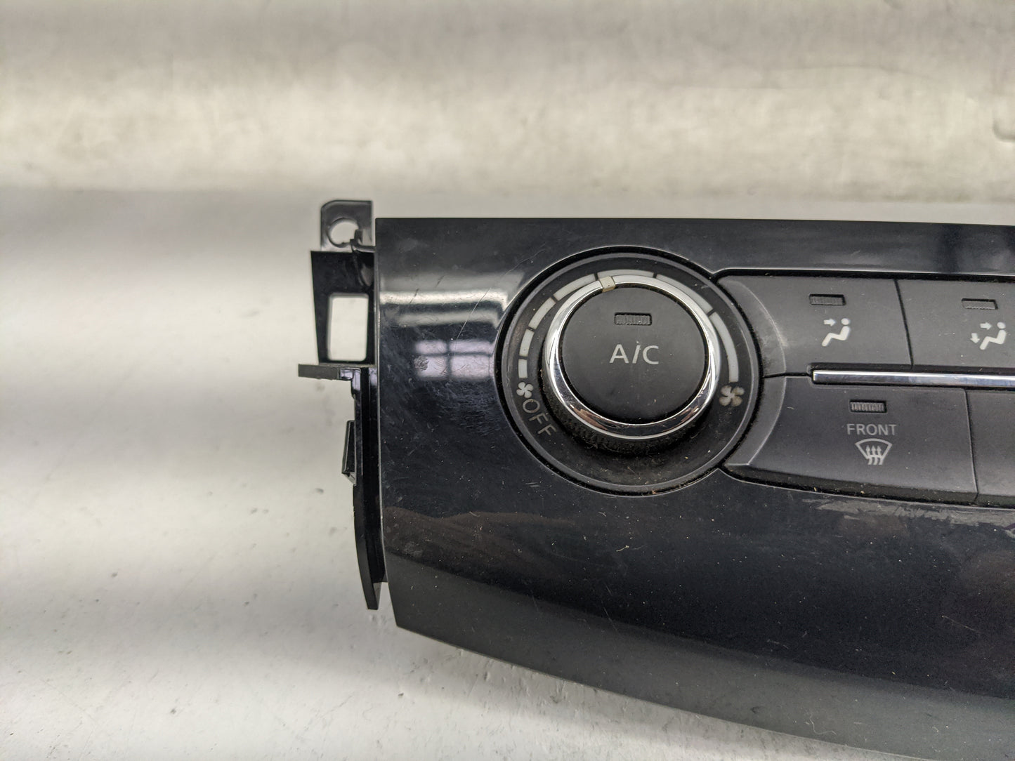 2015 Nissan Altima Climate Control Module Temperature AC/Heater Replacement Fits OEM Used Auto Parts - Oemusedautoparts1.com