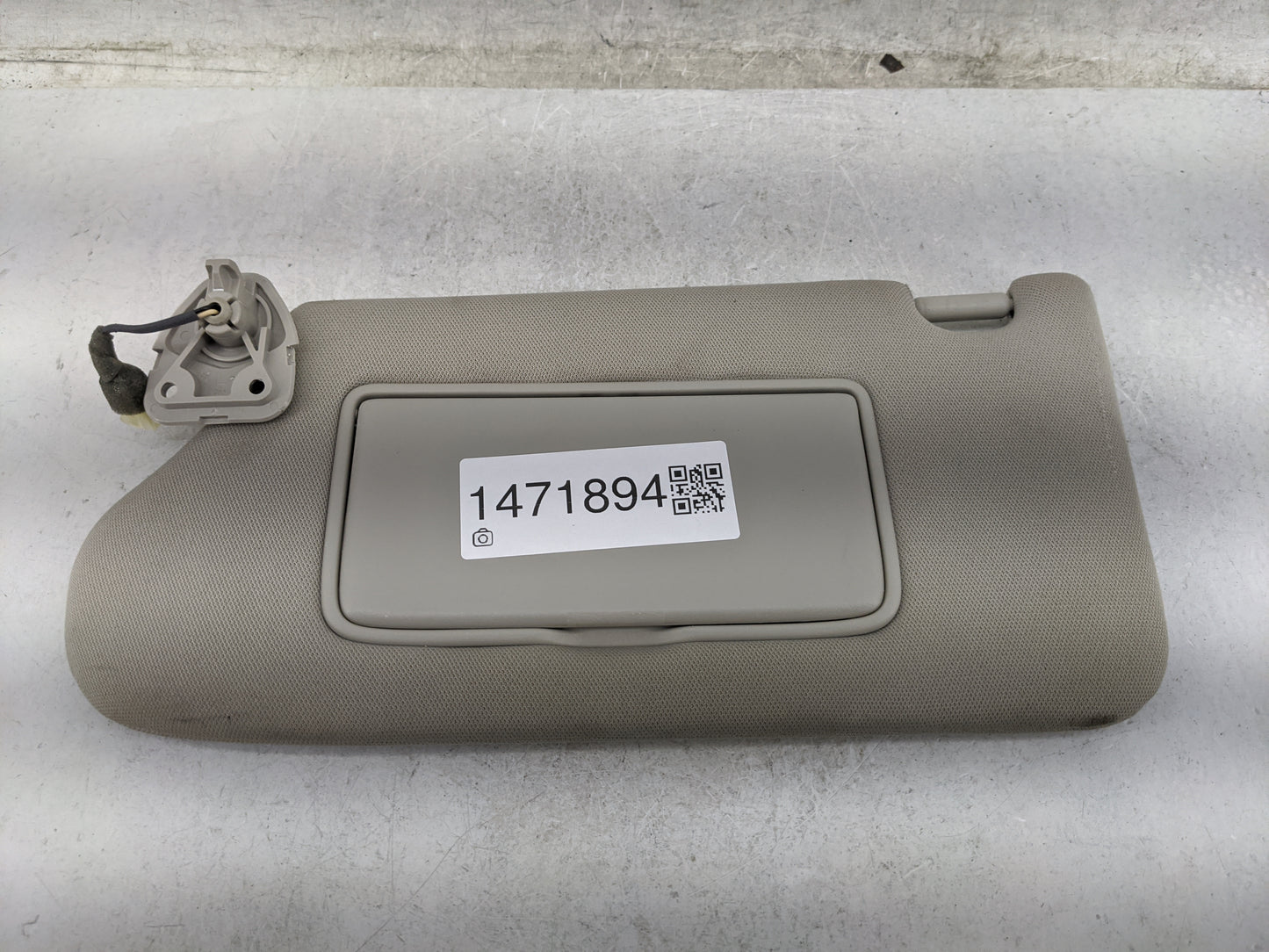 2013-2018 Nissan Altima Sun Visor Shade Replacement Driver Left Mirror Fits Fits 2013 2014 2015 2016 2017 2018 OEM Used Auto