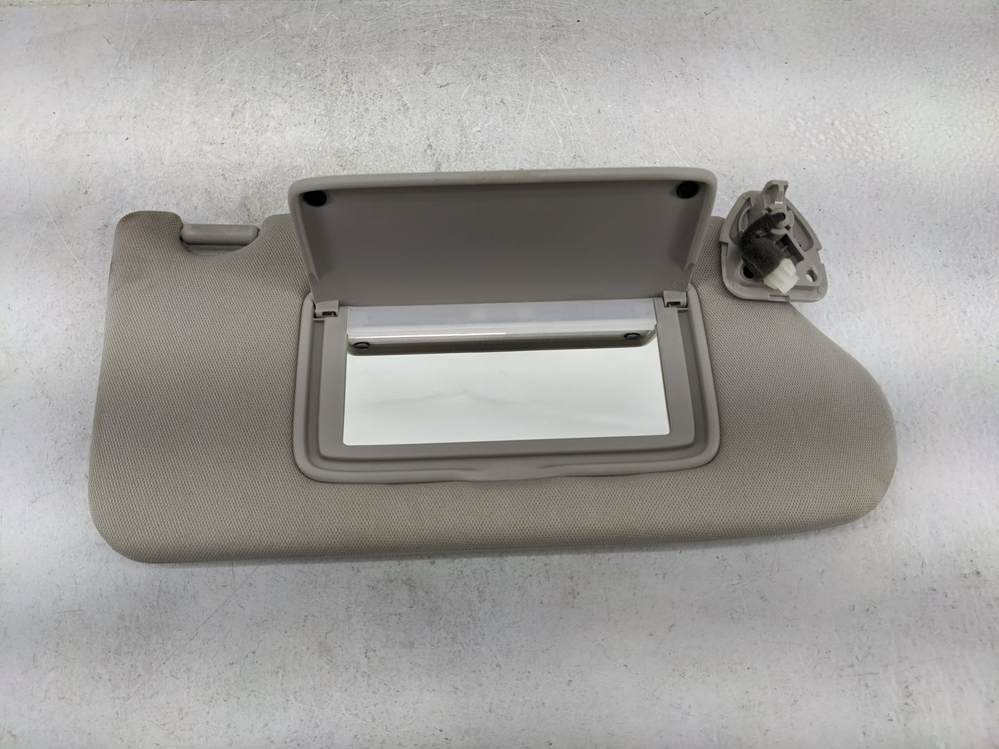 2013-2018 Nissan Altima Sun Visor Shade Replacement Passenger Right Mirror Fits Fits 2013 2014 2015 2016 2017 2018 OEM Used 