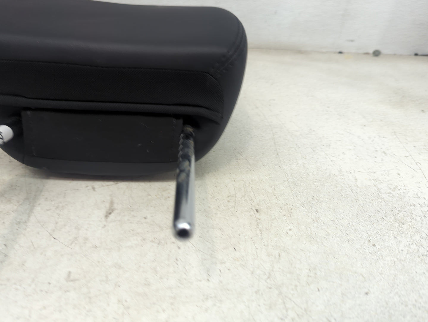 2015 Nissan Altima Headrest Head Rest Front Driver Seat Black - Oemusedautoparts1.com