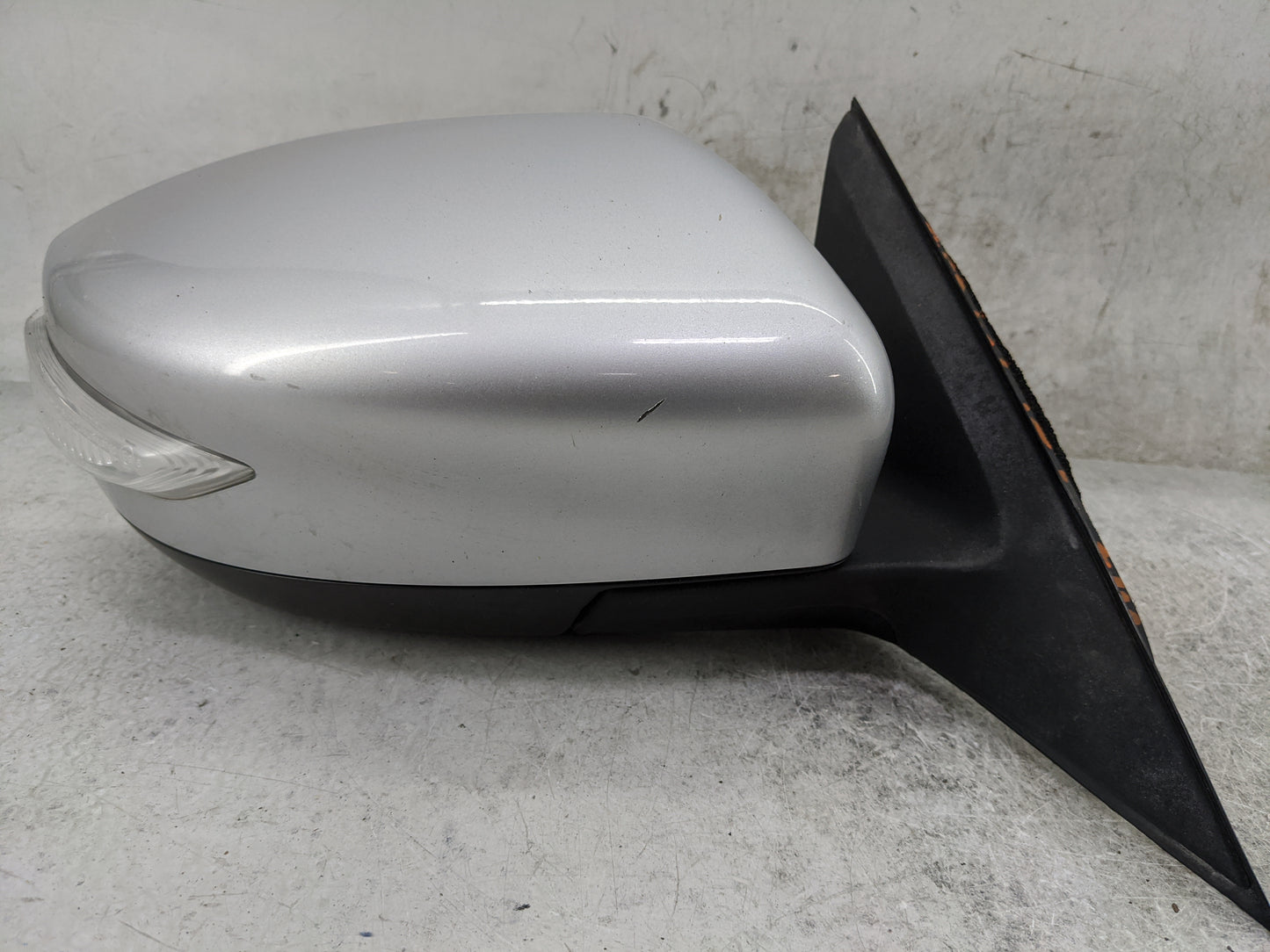 2013-2018 Nissan Altima Passenger Side View Mirror - Right Door Mirror OEM Used - Oemusedautoparts1.com