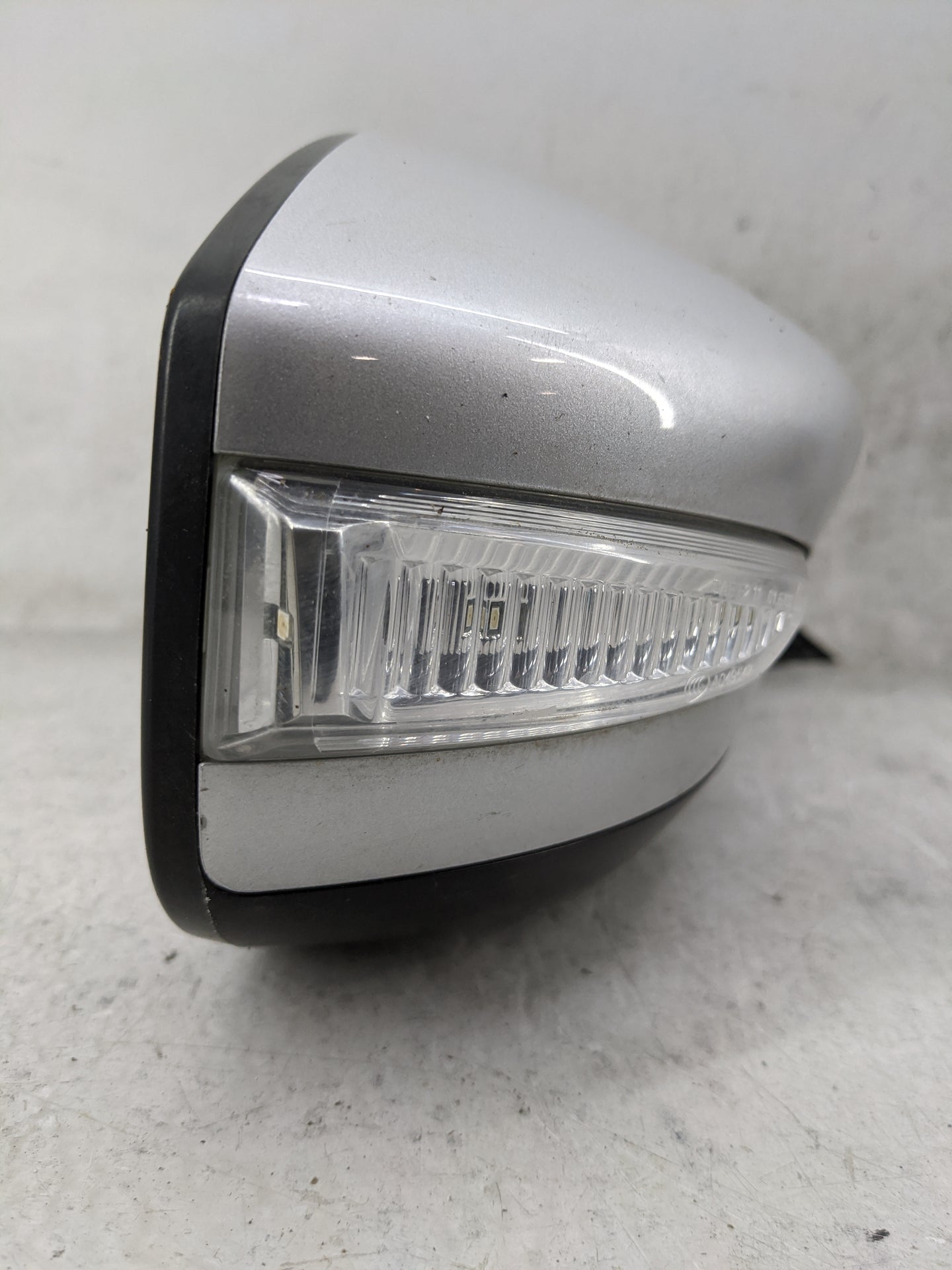 2013-2018 Nissan Altima Passenger Side View Mirror - Right Door Mirror OEM Used - Oemusedautoparts1.com