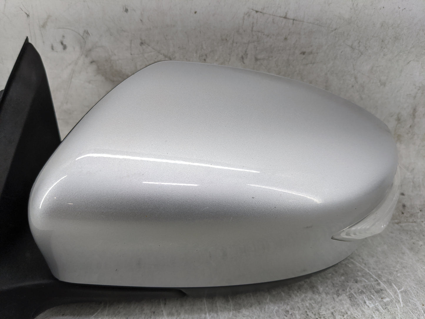 2013-2018 Nissan Altima Driver Side View Mirror - Left Door Mirror OEM Used - Oemusedautoparts1.com