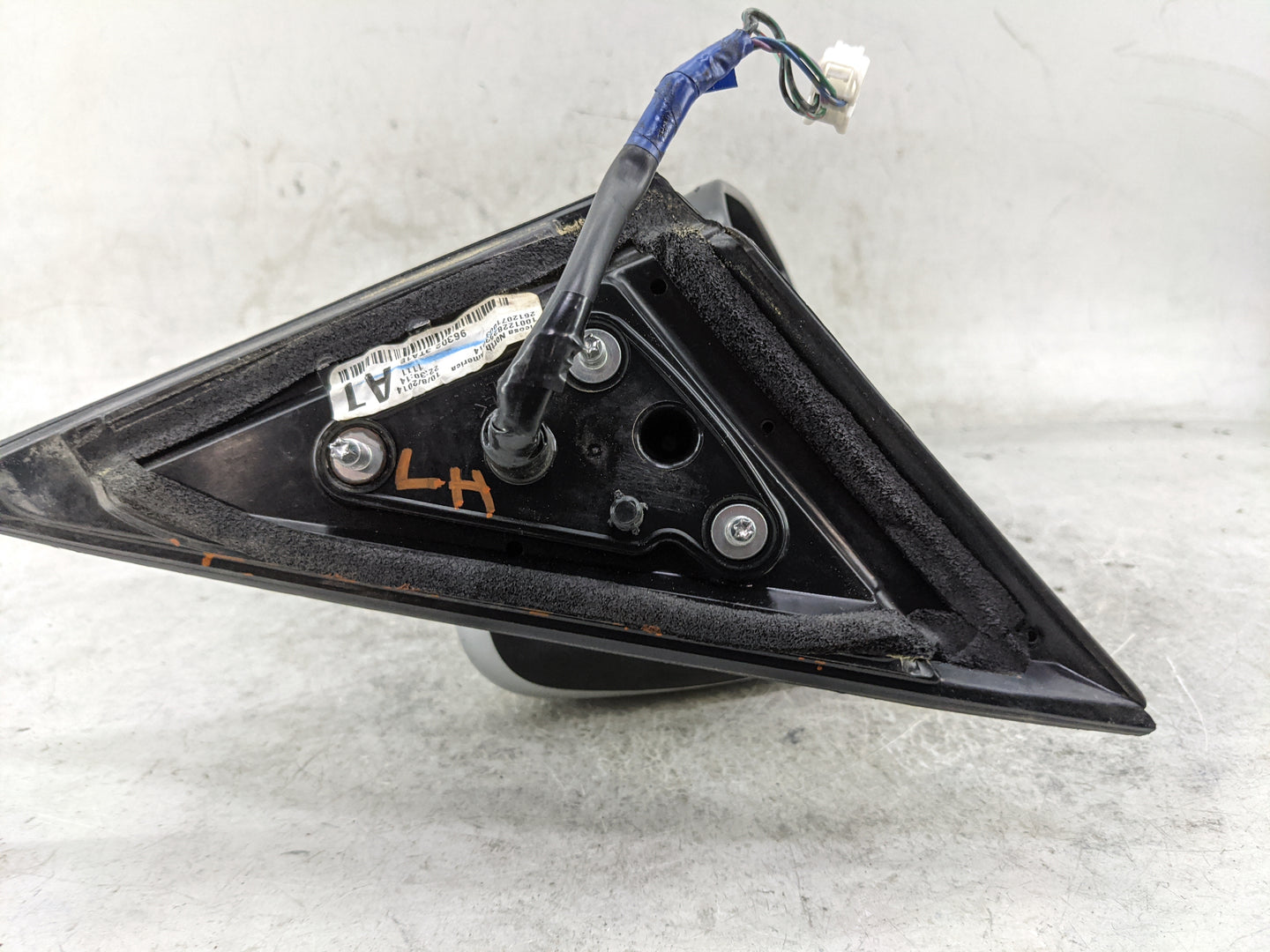 2013-2018 Nissan Altima Driver Side View Mirror - Left Door Mirror OEM Used - Oemusedautoparts1.com