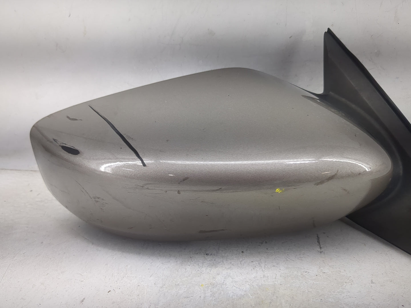 2013-2018 Nissan Altima Passenger Side View Mirror - Right Door Mirror OEM Used - Oemusedautoparts1.com