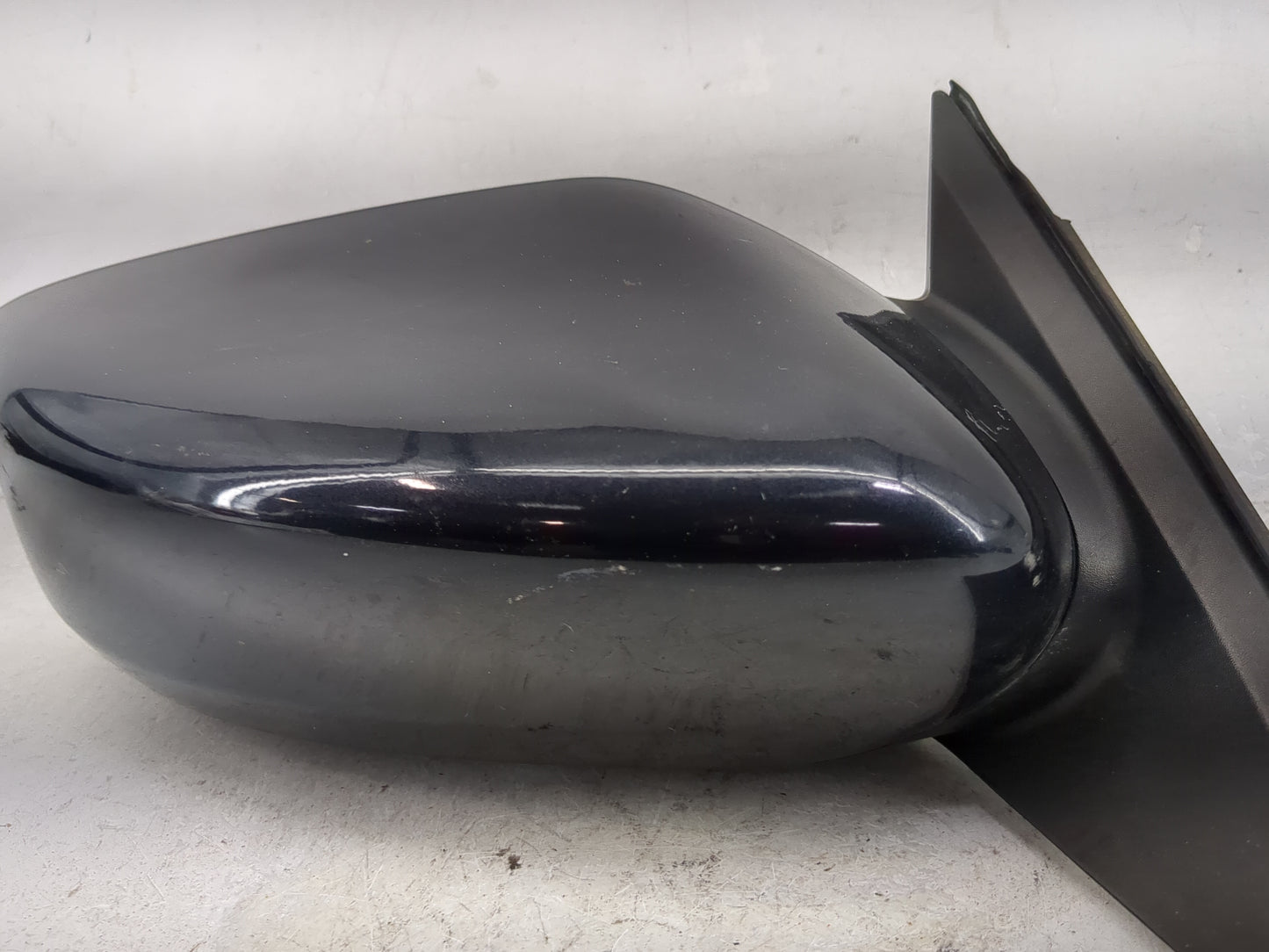 2013-2018 Nissan Altima Passenger Side View Mirror - Right Door Mirror OEM Used - Oemusedautoparts1.com