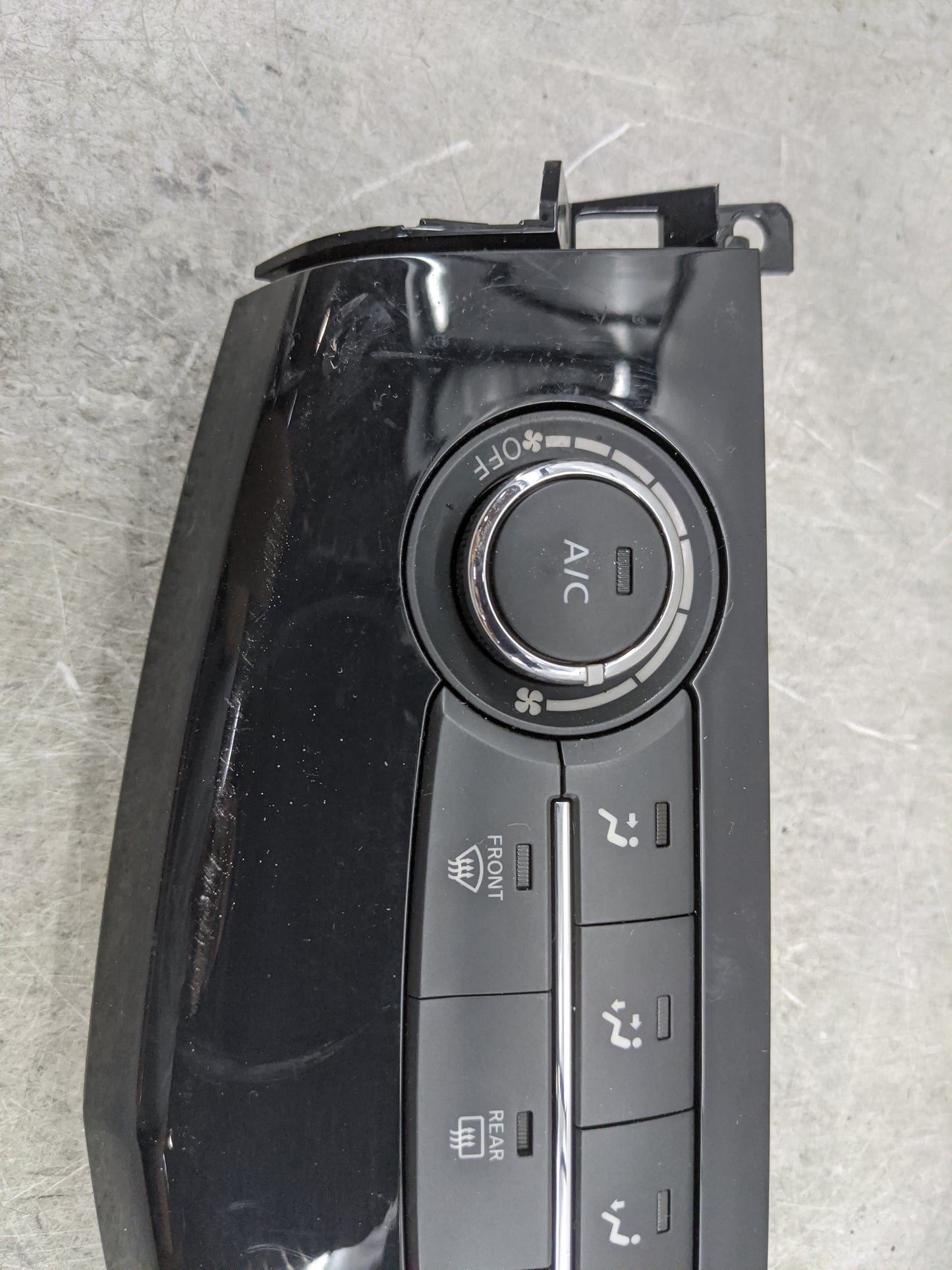 2015 Nissan Altima Climate Control Module Temperature AC/Heater Replacement P/N:275109HP0A E7P48061 Fits OEM Used Auto Parts