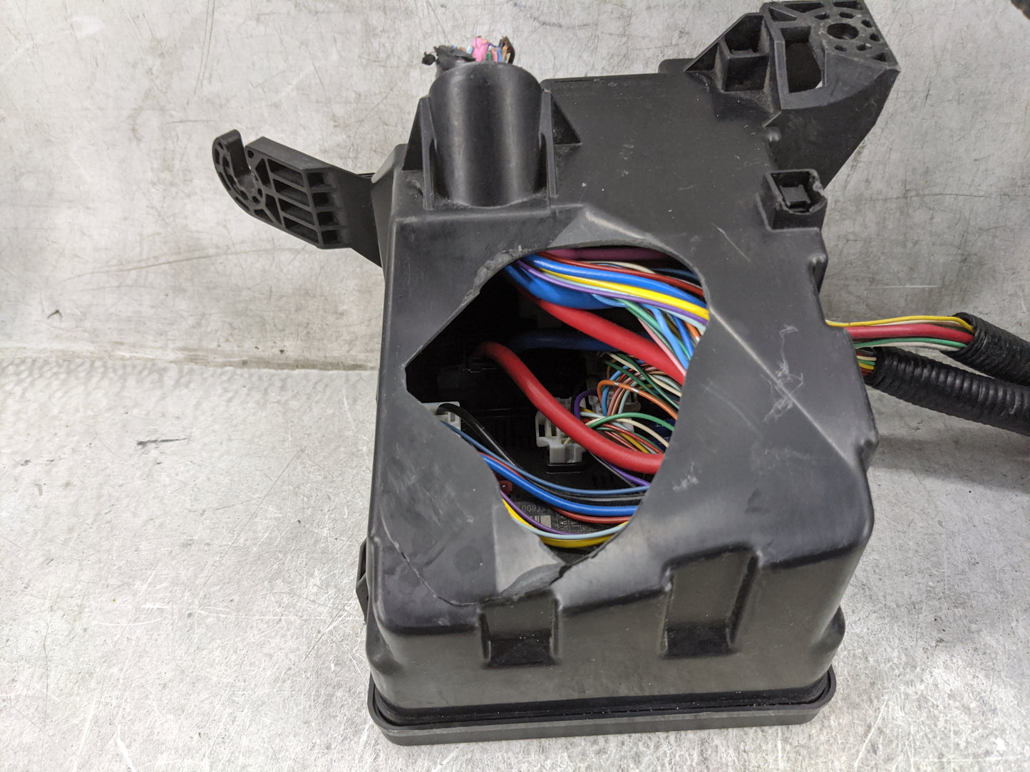 2015 Nissan Altima Fusebox Fuse Box Panel Relay Module Fits OEM Used Auto Parts - Oemusedautoparts1.com