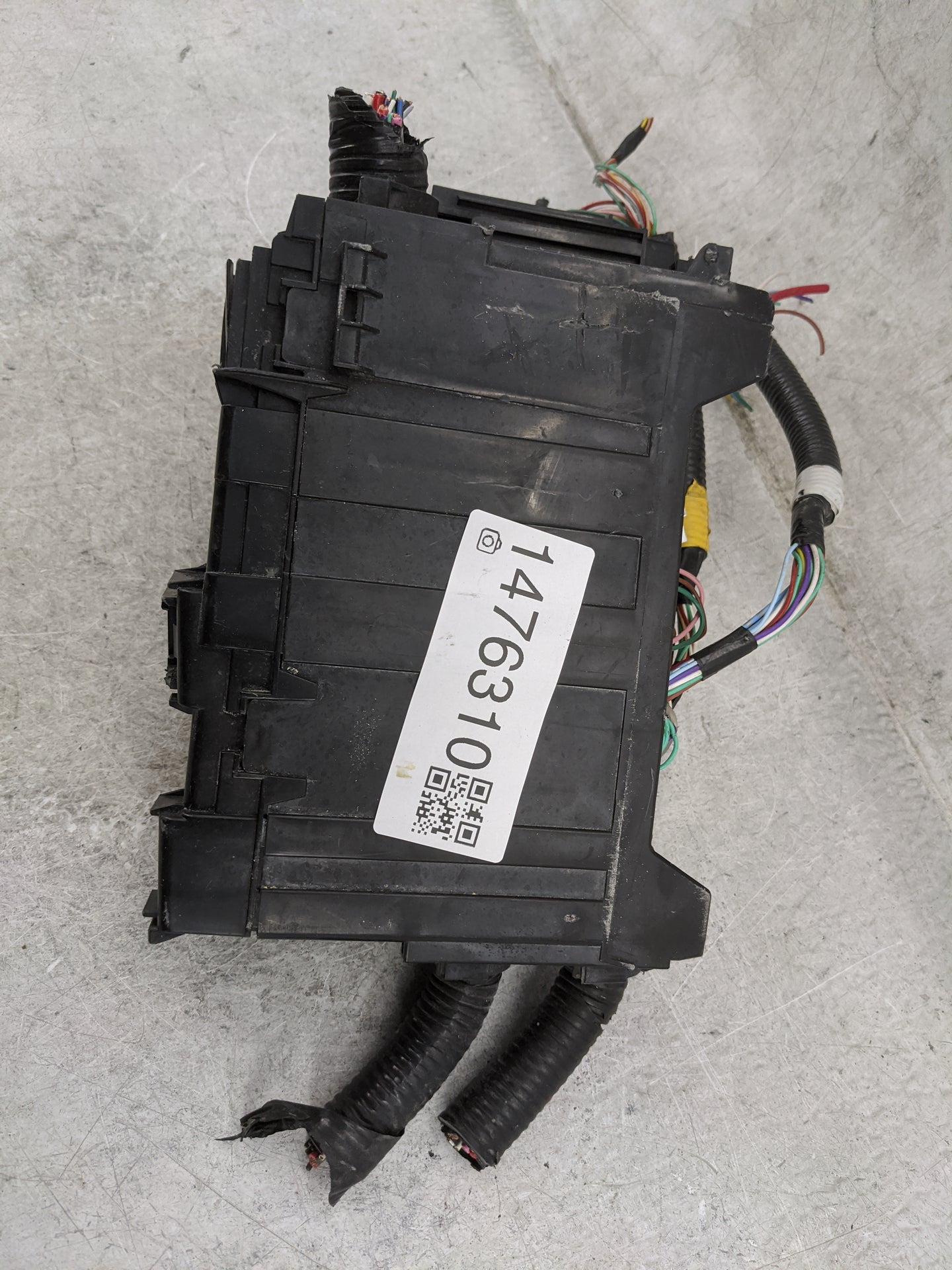 2015 Nissan Altima Fusebox Fuse Box Panel Relay Module Fits OEM Used Auto Parts - Oemusedautoparts1.com