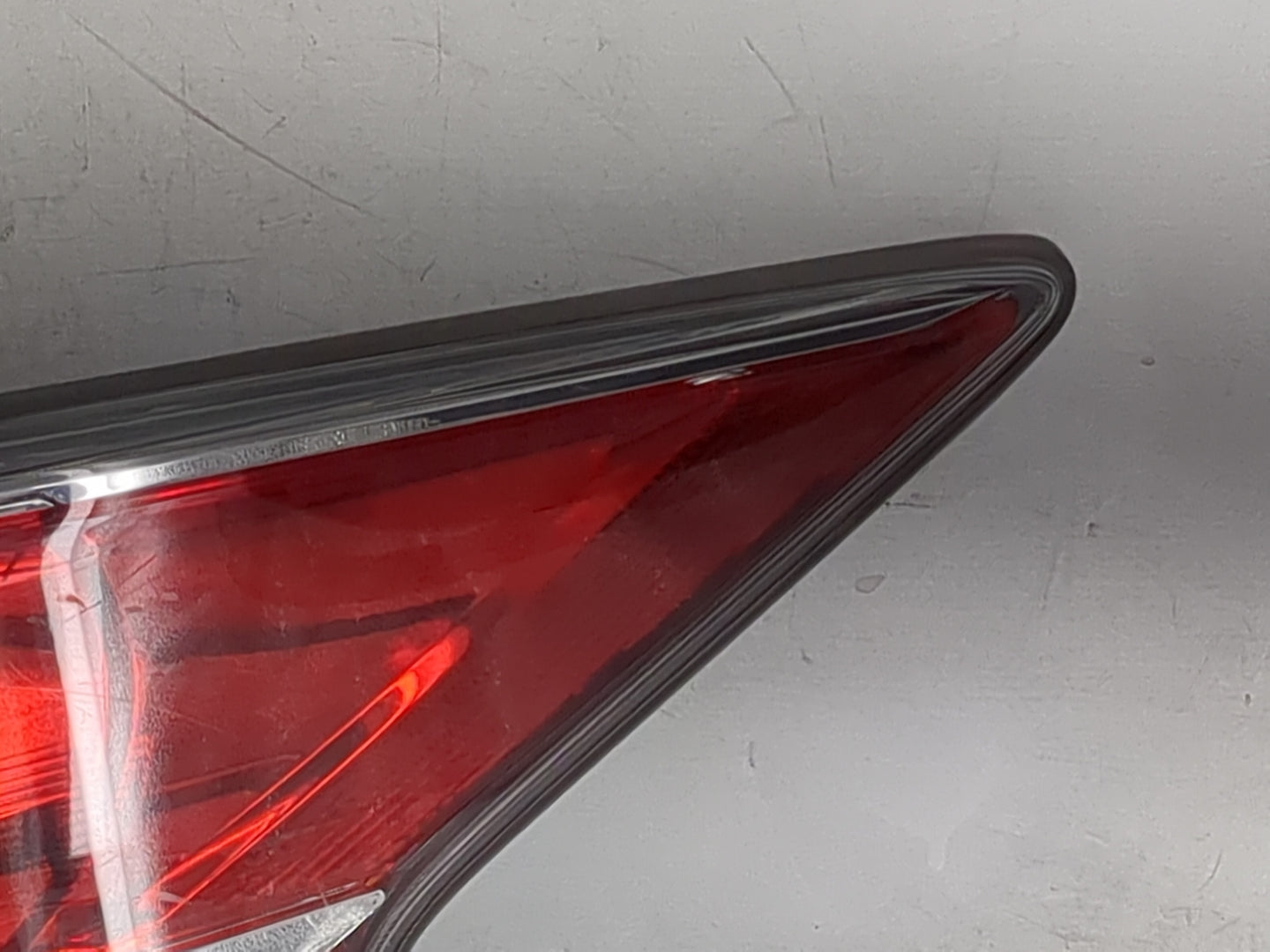 2014-2015 Nissan Altima Tail Light Assembly Passenger Right OEM P/N:949 457 Fits Fits 2014 2015 OEM Used Auto Parts - Oemuse