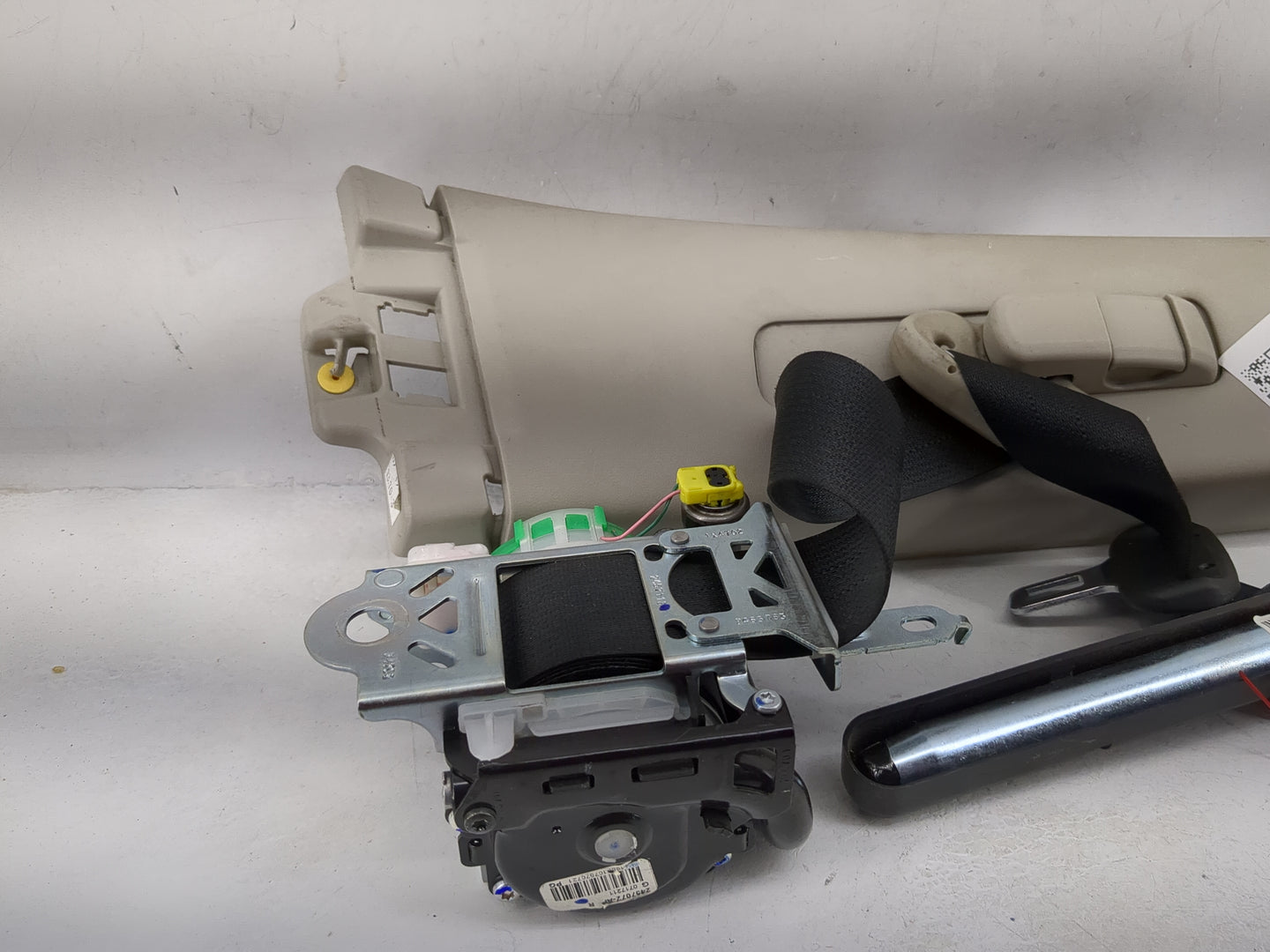 2013-2017 Nissan Altima Passenger Right Seat Belt Front Retractor Beige - Oemusedautoparts1.com