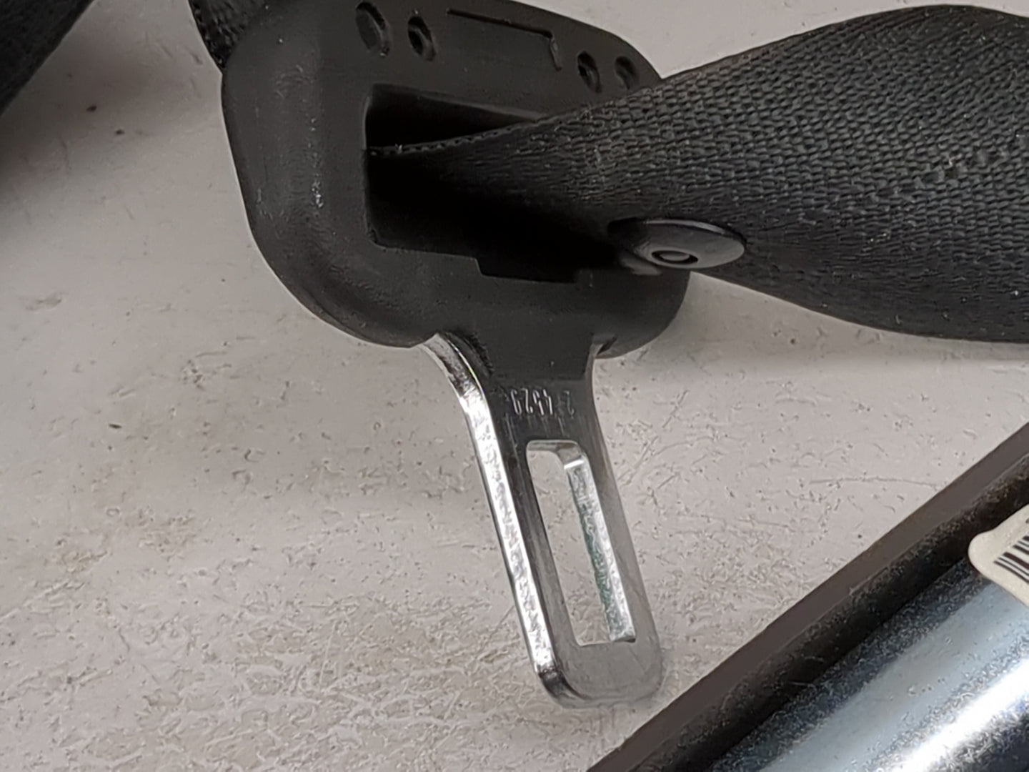 2013-2017 Nissan Altima Passenger Right Seat Belt Front Retractor Beige - Oemusedautoparts1.com