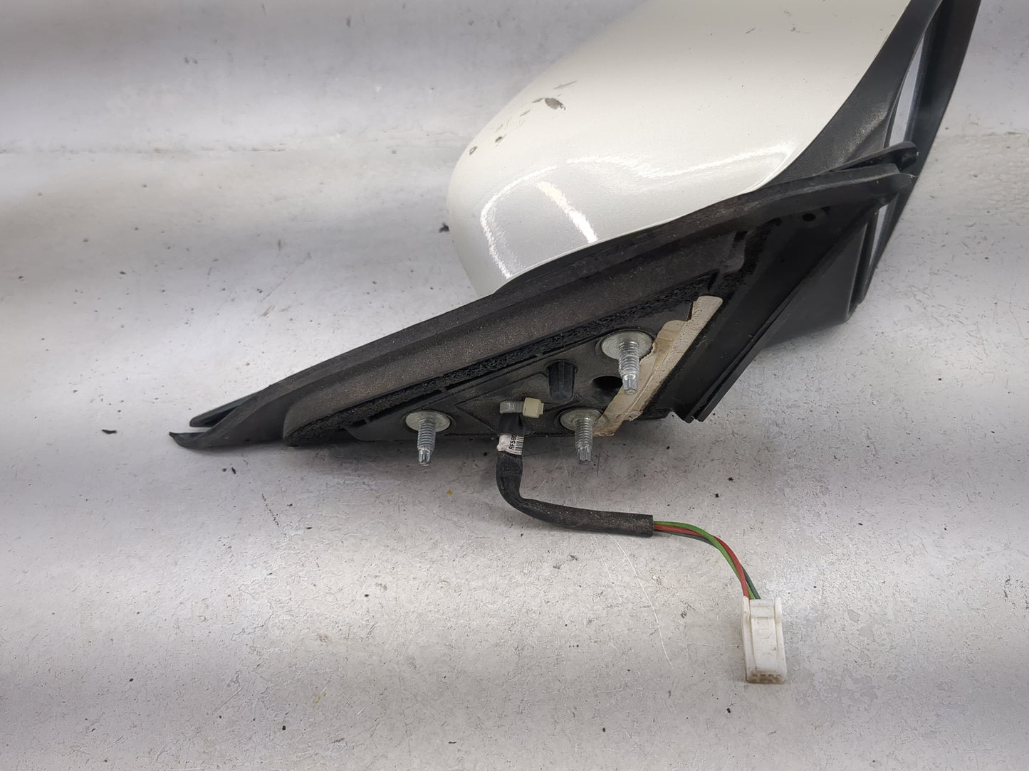 2013-2018 Nissan Altima Passenger Side View Mirror - Right Door Mirror OEM Used - Oemusedautoparts1.com