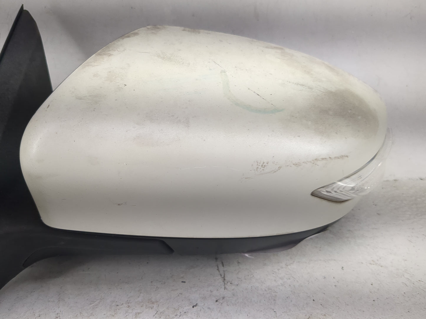 2013-2018 Nissan Altima Driver Side View Mirror - Left Door Mirror OEM Used - Oemusedautoparts1.com