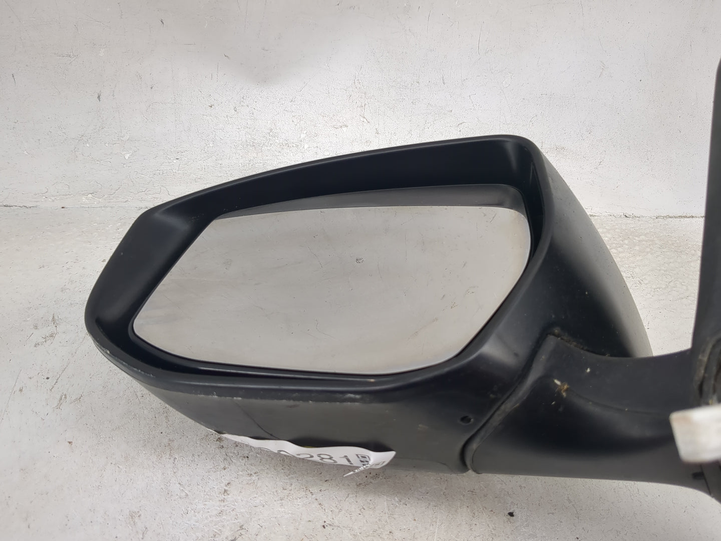 2013-2018 Nissan Altima Driver Side View Mirror - Left Door Mirror OEM Used - Oemusedautoparts1.com