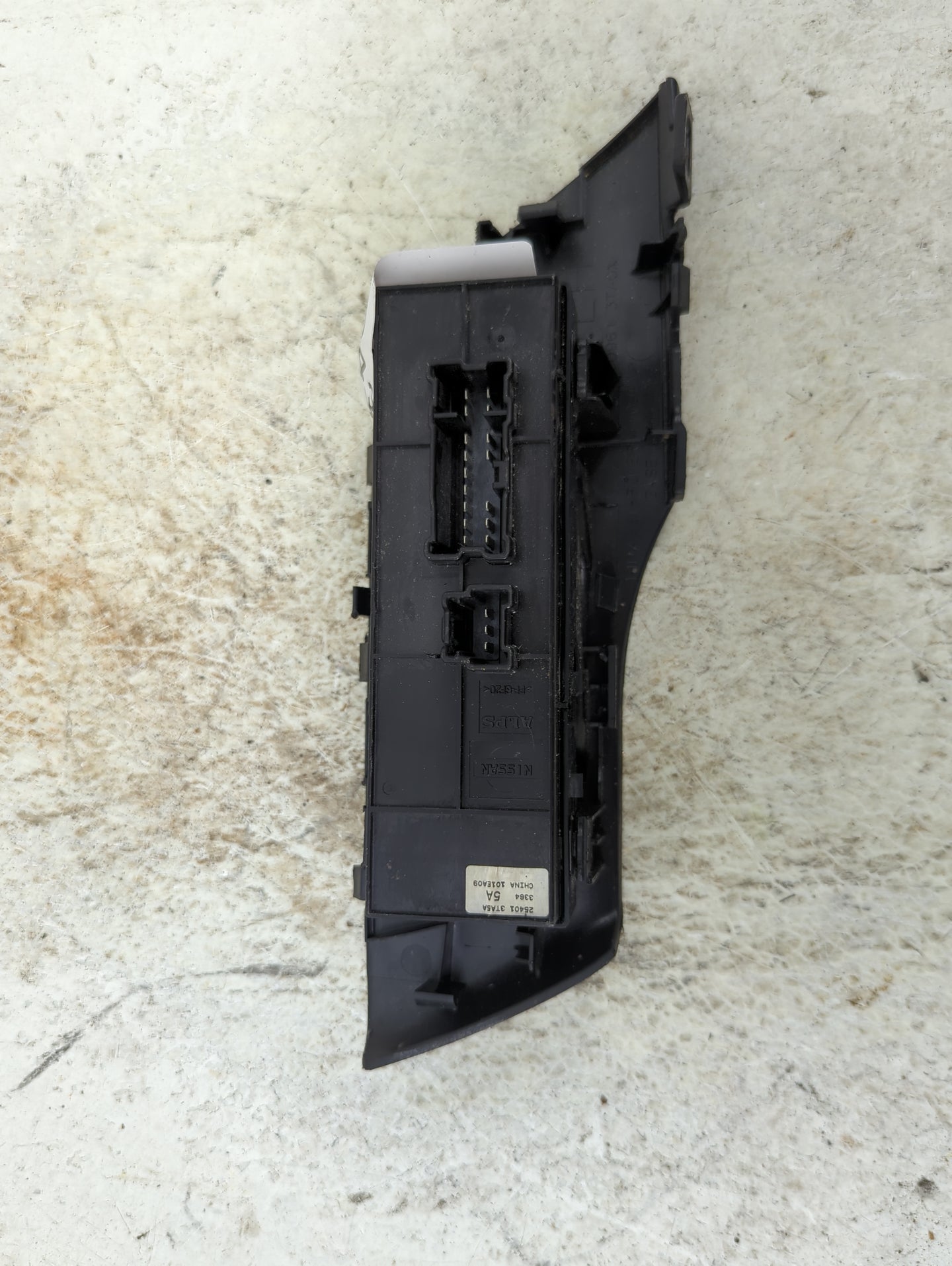 2013-2018 Nissan Altima Master Power Window Switch Replacement Driver Side Left P/N:25401 3TA5A 3364 Fits OEM Used Auto Part