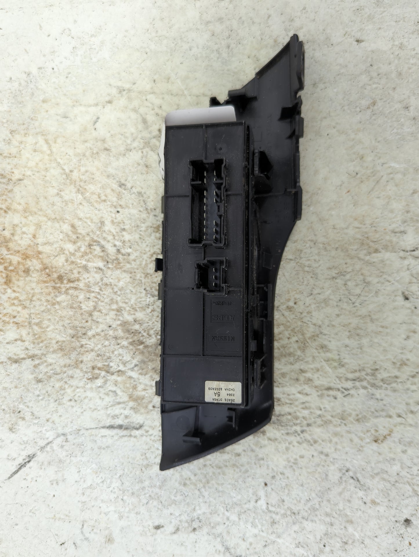 2013-2018 Nissan Altima Master Power Window Switch Replacement Driver Side Left P/N:25401 3TA5A 3364 Fits OEM Used Auto Part