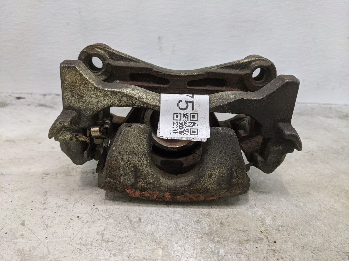 2015 Nissan Altima Front Driver Left Brake Caliper - Oemusedautoparts1.com