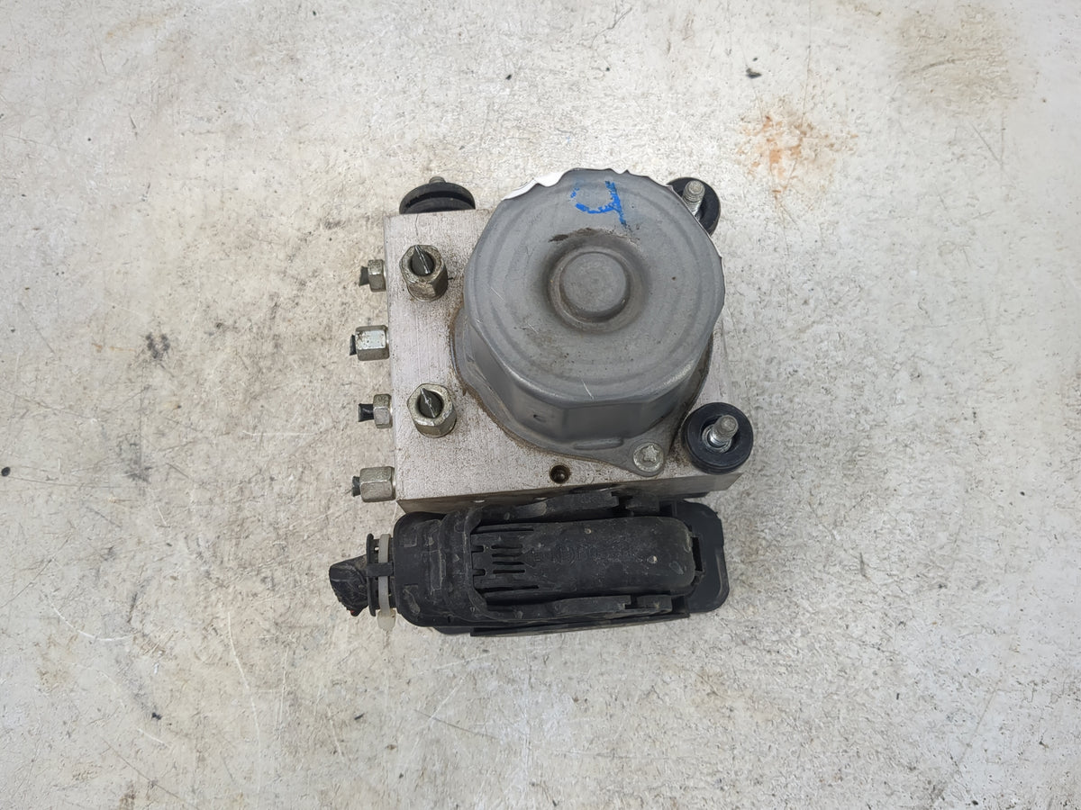 2015 Nissan Altima Anti-Lock Brake ABS Pump Module Actuator OEM P/N:476609HM0A 0265244896, 0265231071, 269644 Fits OEM Used 