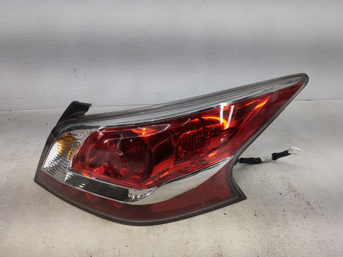 2014-2015 Nissan Altima Tail Light Assembly Passenger Right OEM Fits Fits 2014 2015 OEM Used Auto Parts - Oemusedautoparts1.