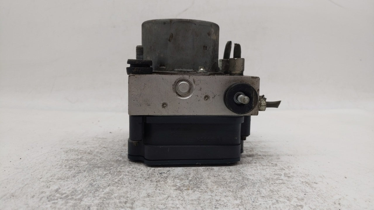2015 Nissan Altima ABS Pump Control Module Replacement P/N:47660 9HM0A Fits OEM Used Auto Parts - Oemusedautoparts1.com