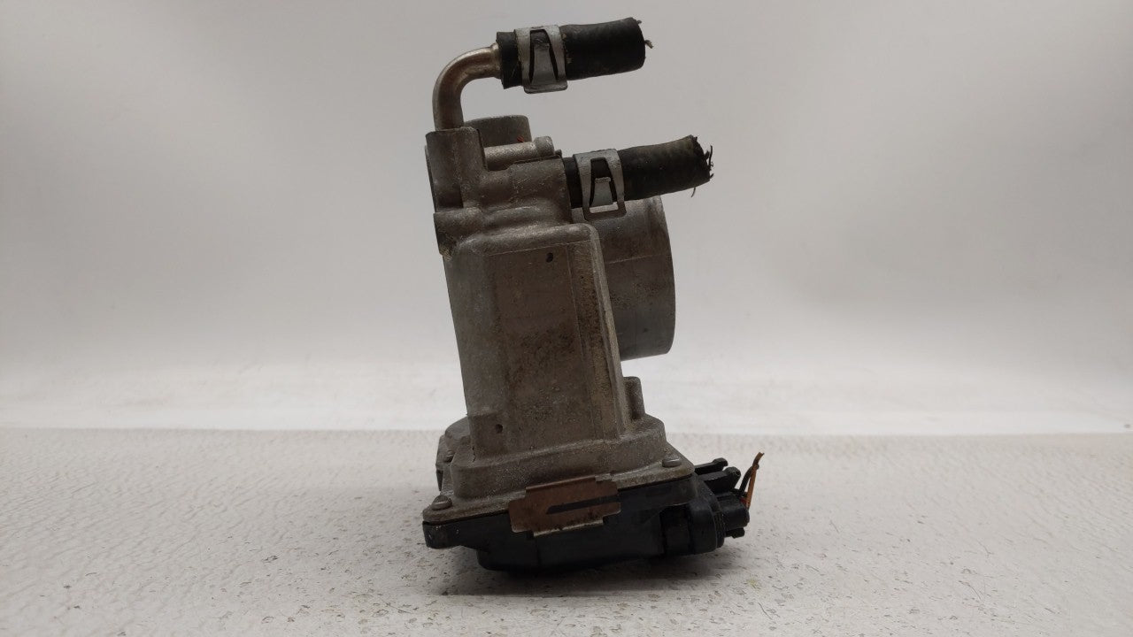 2013-2018 Nissan Altima Throttle Body P/N:3TA60-01 C 3TA60-01 B, 3TA60-01 A Fits Fits 2013 2014 2015 2016 2017 2018 2019 OEM
