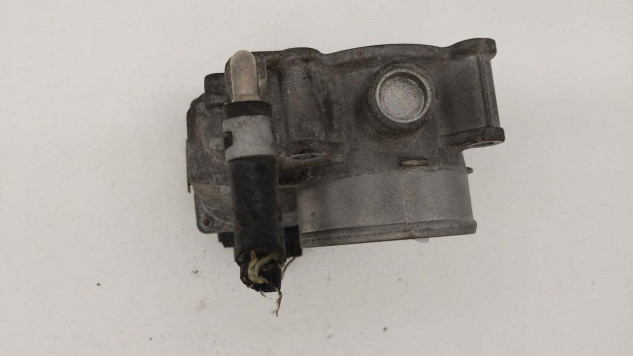 2013-2018 Nissan Altima Throttle Body P/N:3TA60-01 C 3TA60-01 B, 3TA60-01 A Fits Fits 2013 2014 2015 2016 2017 2018 2019 OEM