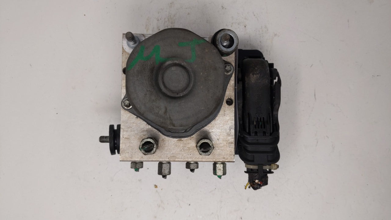 2015 Nissan Altima ABS Pump Control Module Replacement P/N:47660 9HM0A Fits OEM Used Auto Parts - Oemusedautoparts1.com
