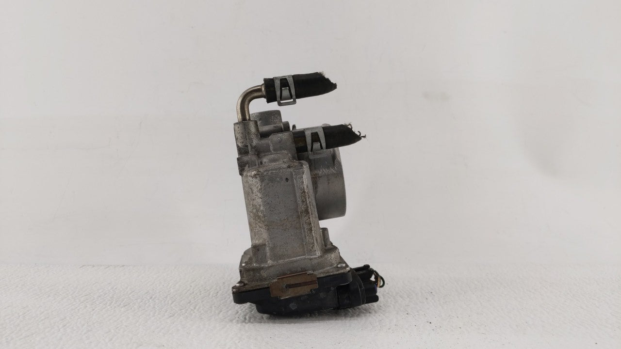 2013-2018 Nissan Altima Throttle Body P/N:3TA60-01 C 3TA60-01 B, 3TA60-01 A Fits Fits 2013 2014 2015 2016 2017 2018 2019 OEM