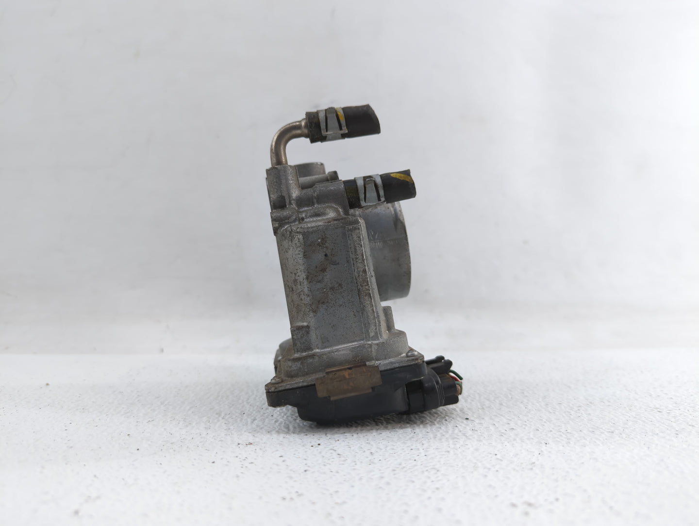 2013-2018 Nissan Altima Throttle Body P/N:3TA60-01 C 3TA60-01 B, 3TA60-01 A Fits Fits 2013 2014 2015 2016 2017 2018 2019 OEM