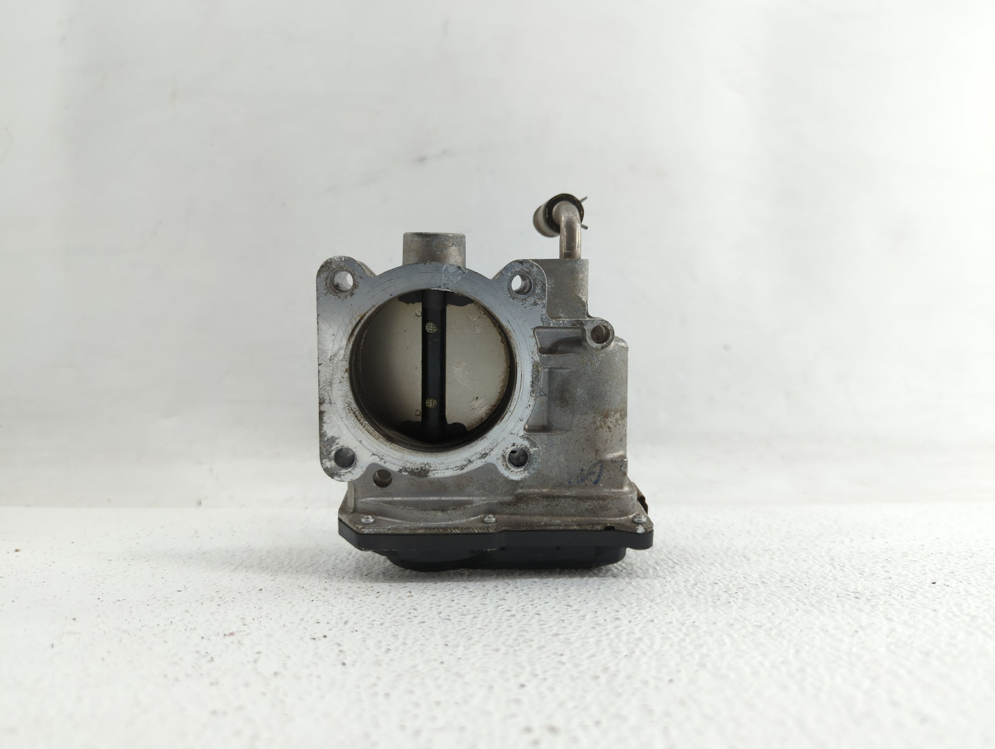 2013-2018 Nissan Altima Throttle Body P/N:3TA60-01 C 3TA60-01 B, 3TA60-01 A Fits Fits 2013 2014 2015 2016 2017 2018 2019 OEM