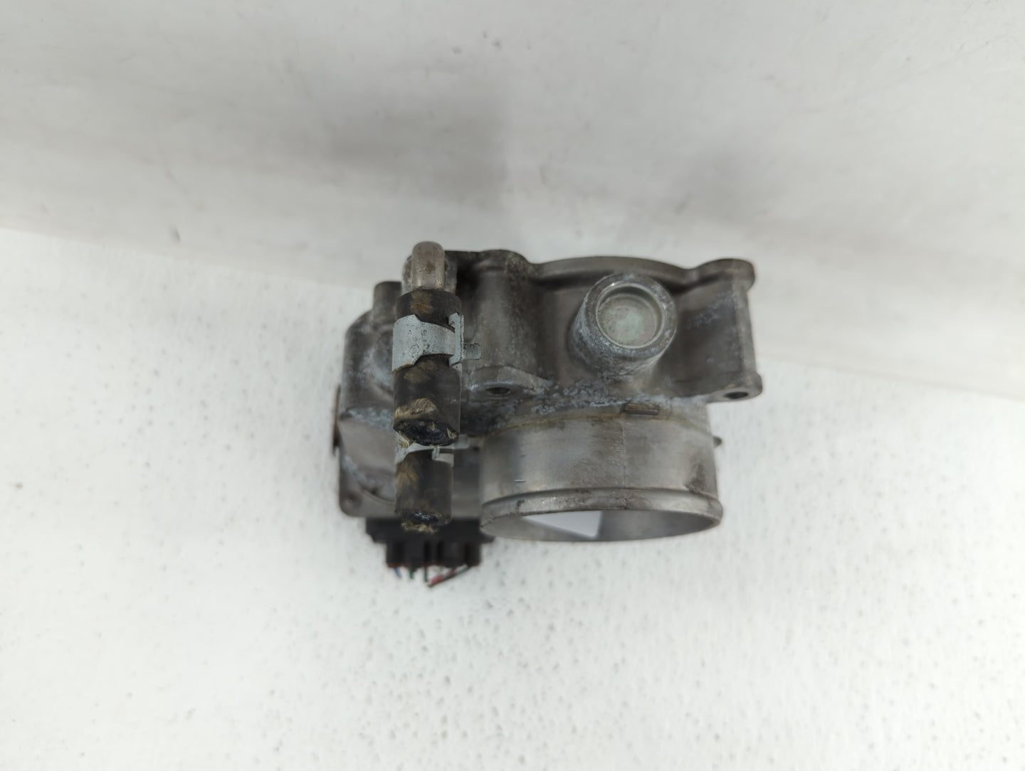 2013-2018 Nissan Altima Throttle Body P/N:3TA60-01 C 3TA60-01 B, 3TA60-01 A Fits Fits 2013 2014 2015 2016 2017 2018 2019 OEM