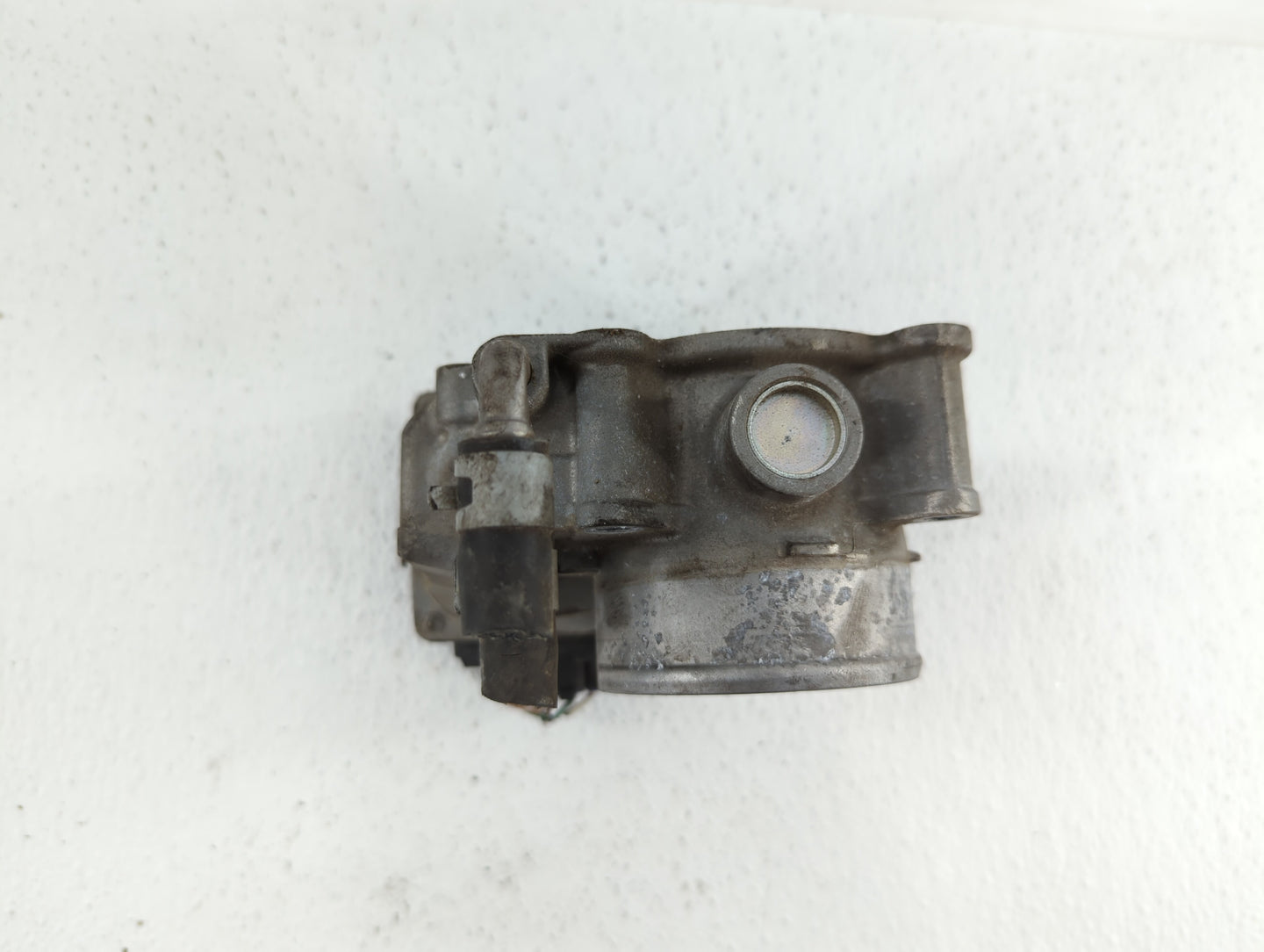 2013-2018 Nissan Altima Throttle Body P/N:3TA60-01 C 3TA60-01 B, 3TA60-01 A Fits Fits 2013 2014 2015 2016 2017 2018 2019 OEM