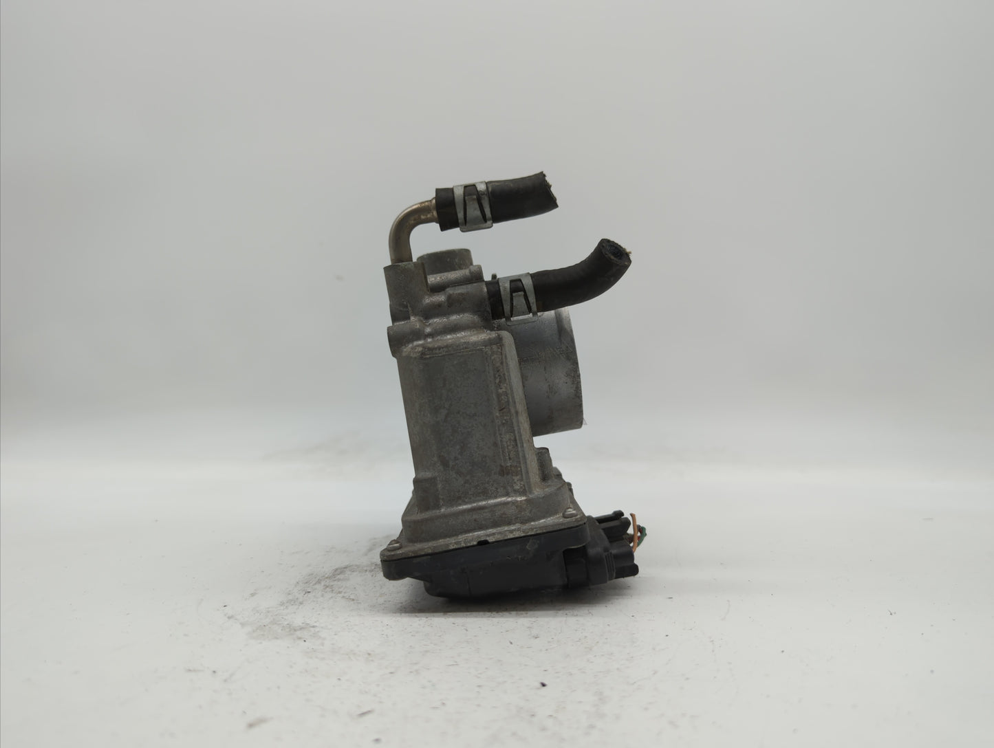 2013-2018 Nissan Altima Throttle Body P/N:3TA60-01 C 3TA60-01 B, 3TA60-01 A Fits Fits 2013 2014 2015 2016 2017 2018 2019 OEM