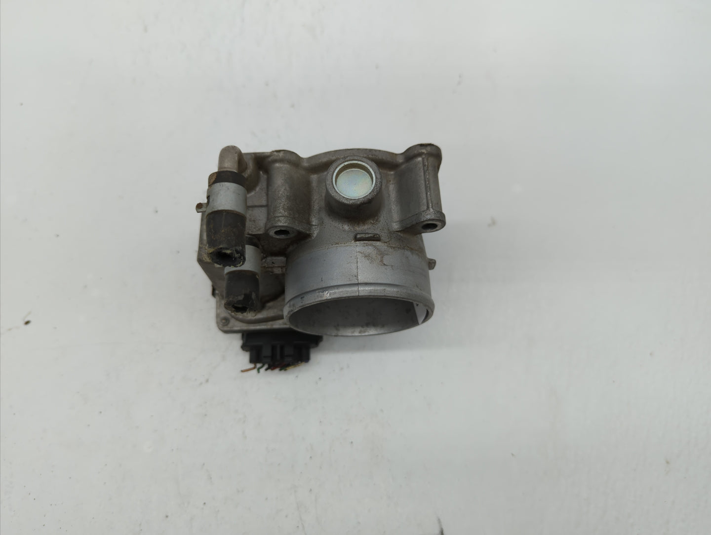 2013-2018 Nissan Altima Throttle Body P/N:3TA60-01 C 3TA60-01 B, 3TA60-01 A Fits Fits 2013 2014 2015 2016 2017 2018 2019 OEM
