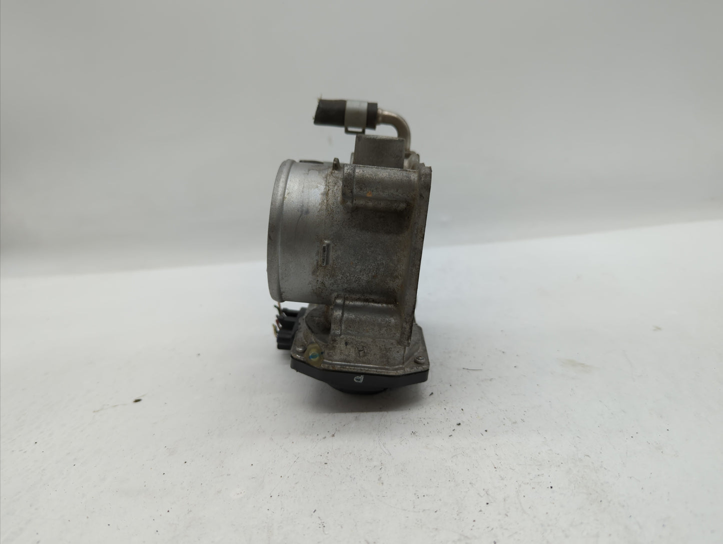 2013-2018 Nissan Altima Throttle Body P/N:3TA60-01 C 3TA60-01 B, 3TA60-01 A Fits Fits 2013 2014 2015 2016 2017 2018 2019 OEM
