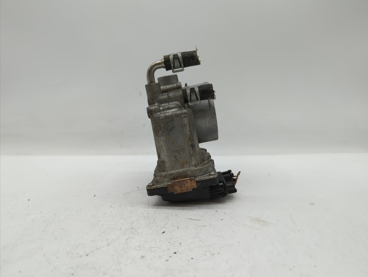 2013-2018 Nissan Altima Throttle Body P/N:3TA60-01 C 3TA60-01 B, 3TA60-01 A Fits Fits 2013 2014 2015 2016 2017 2018 2019 OEM