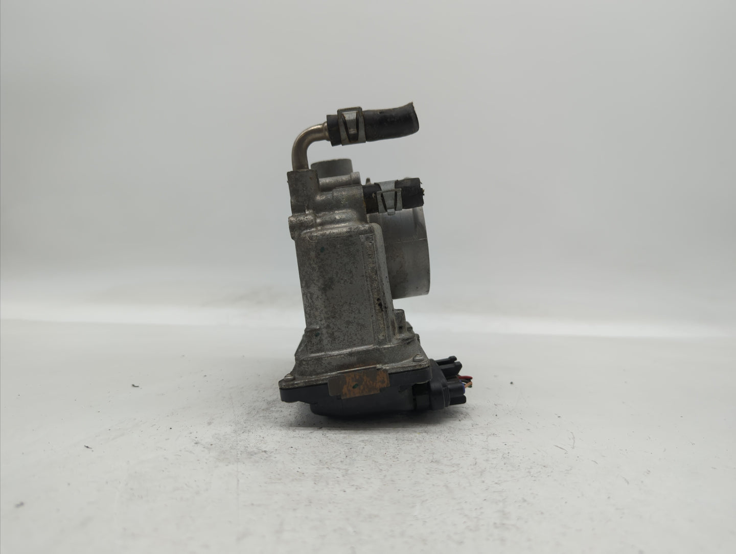 2013-2018 Nissan Altima Throttle Body P/N:3TA60-01 C 3TA60-01 B, 3TA60-01 A Fits Fits 2013 2014 2015 2016 2017 2018 2019 OEM
