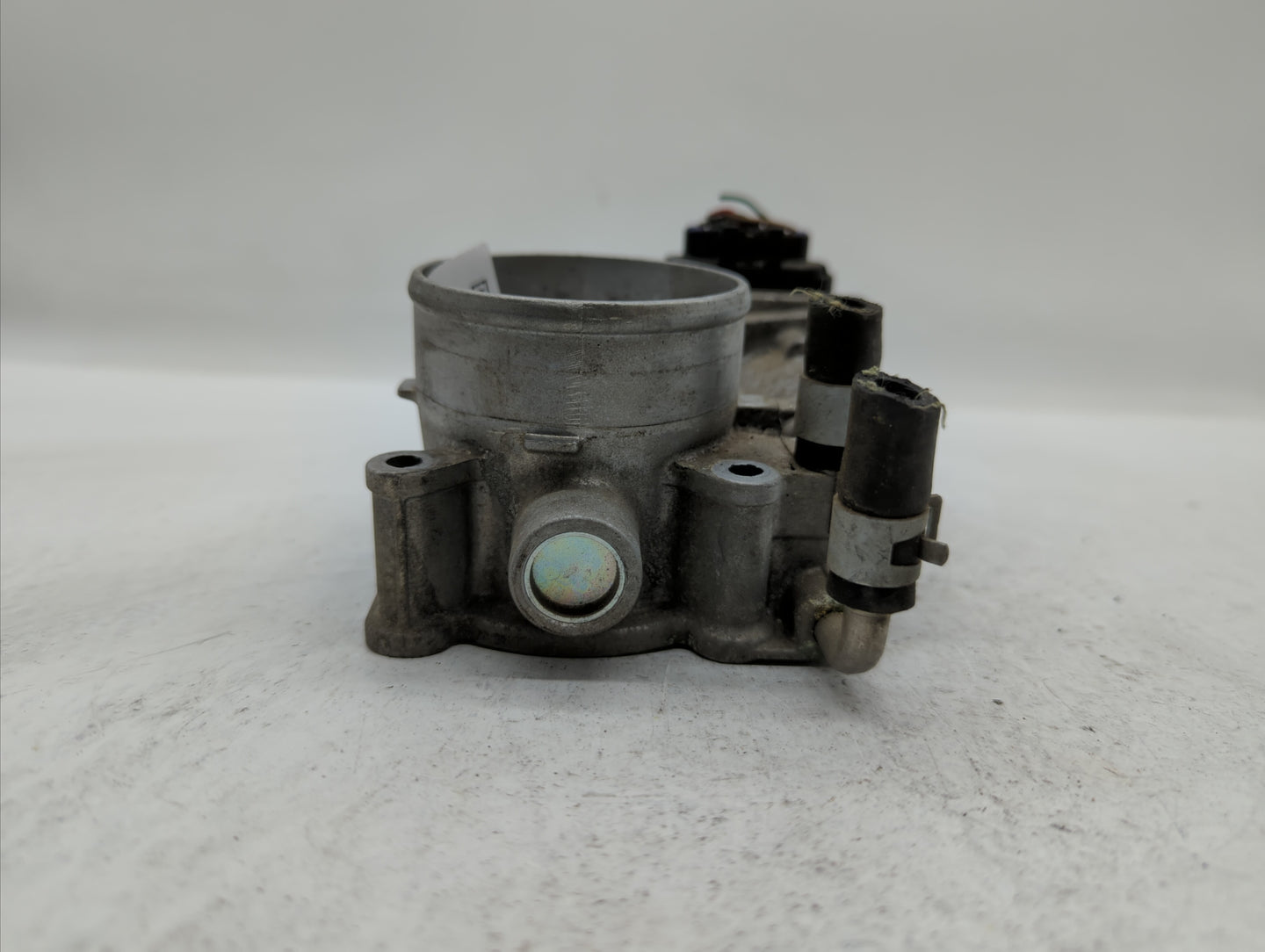 2013-2018 Nissan Altima Throttle Body P/N:3TA60-01 C 3TA60-01 B, 3TA60-01 A Fits Fits 2013 2014 2015 2016 2017 2018 2019 OEM